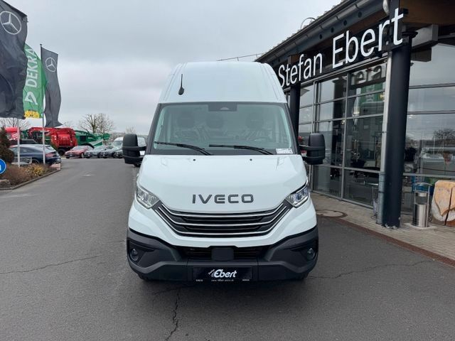 Fahrzeugabbildung Iveco Daily 70C21