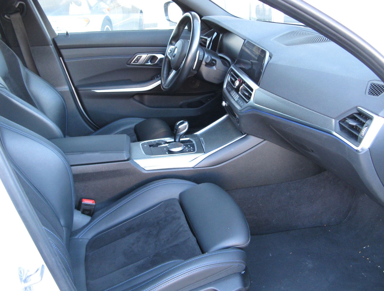 BMW 320  Touring 320 d M-Sport*Hybrid*Kamera*Navi* foto 11