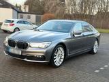 BMW Bmw 730  Luxury 2016 Bauhjar  Tüv Neu 2028 - BMW 730 in Düsseldorf