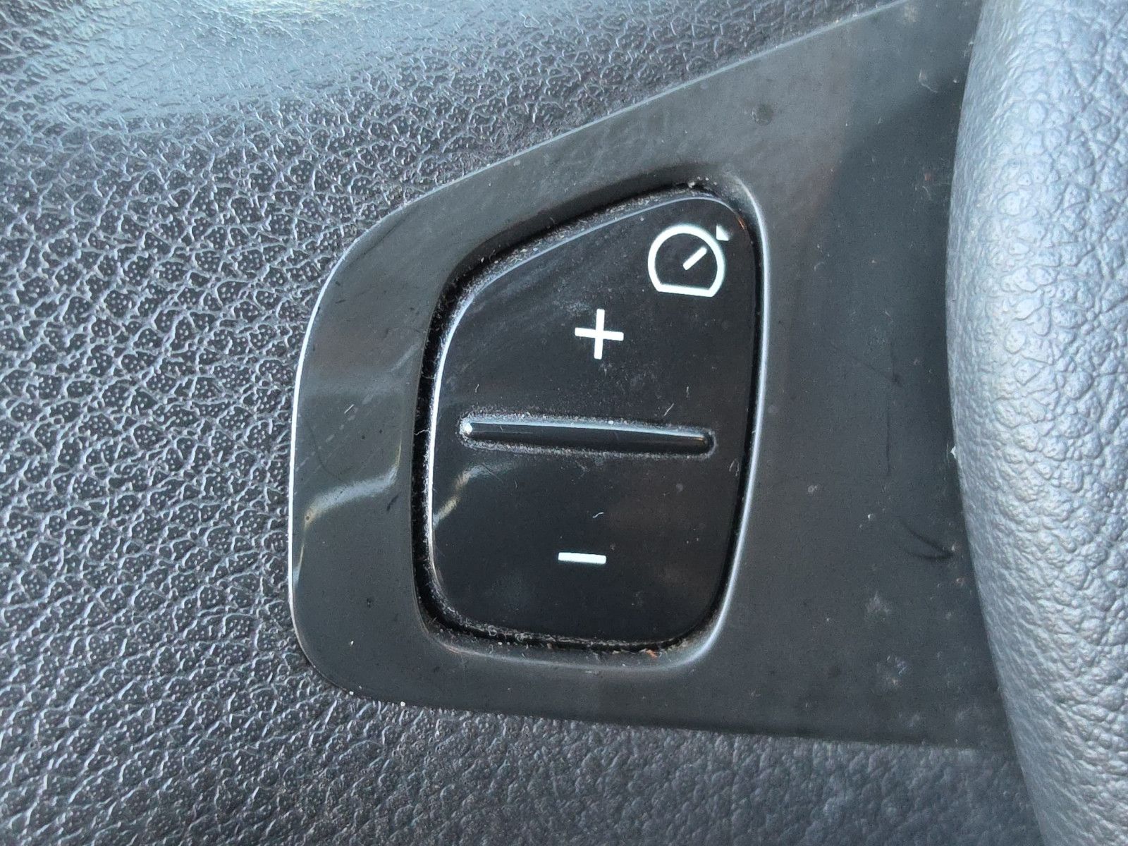 Fahrzeugabbildung Opel Vivaro B Kasten/Kombi Combi L1H1 2,7t 9-SITZER