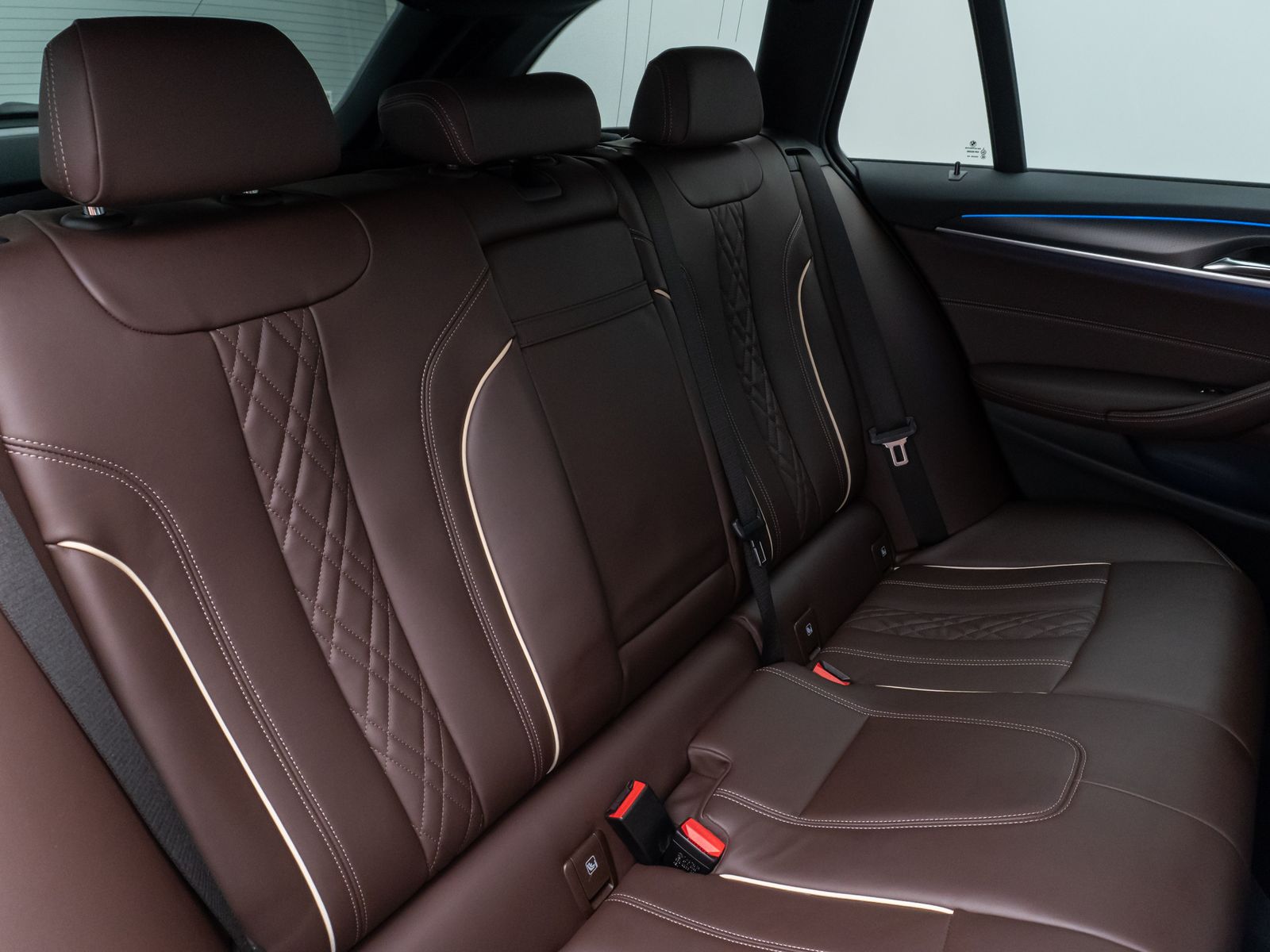 Fahrzeugabbildung BMW 530e M Sport Kamera DAB DrivAssist Komfort AHK