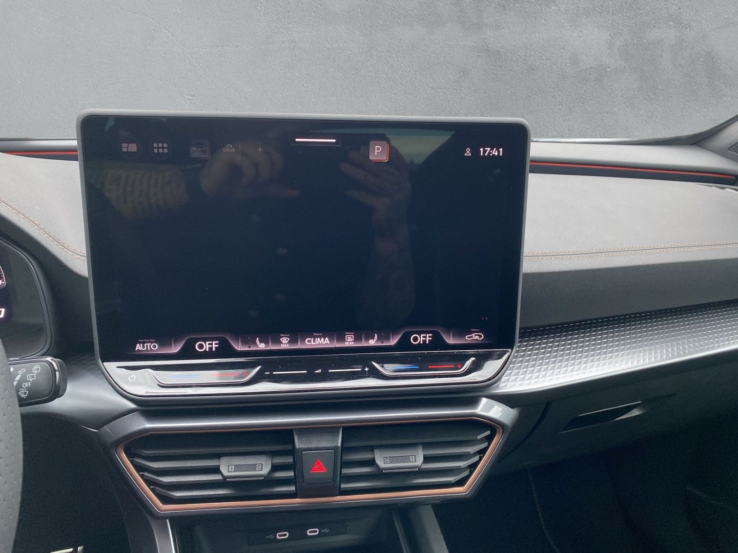 Fahrzeugabbildung CUPRA Formentor VZ 1.5 TSI e-Hybrid*NAVI*Sennheiser*MA