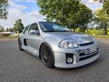 Renault Limitierter Renault Clio V6 -Sammlerfahrzeug- - gebrauchte Renault Clio aus dem Jahr 2004
