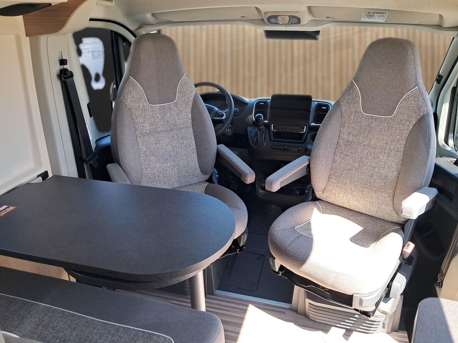 Fahrzeugabbildung Malibu Van compact 540 DB Klimaautomatik, Radio DAB,
