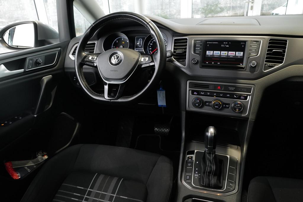 Volkswagen Golf Sportsvan VII 2.0TDI DSG Lounge Xenon AHK R