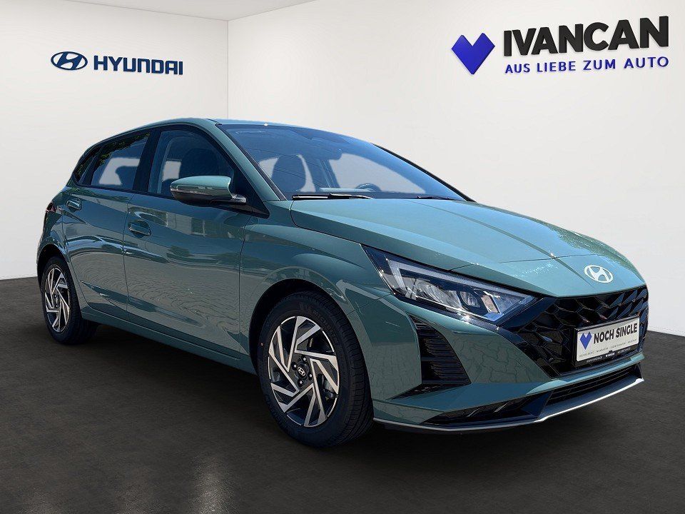 Fahrzeugabbildung Hyundai i20 1.0T 100PS Trend Licht Komfort BOSE