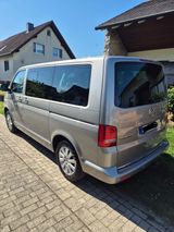 Volkswagen T5 Multivan 5100km  140PS ATM Werksgarantie - Volkswagen T5 Multivan aus 2009
