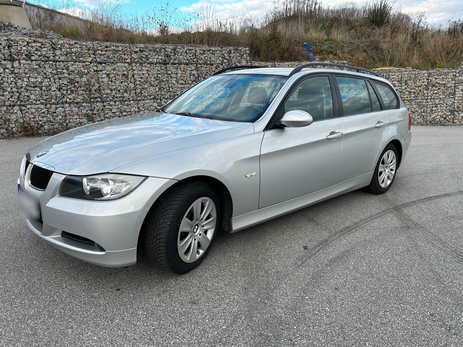 BMW 320