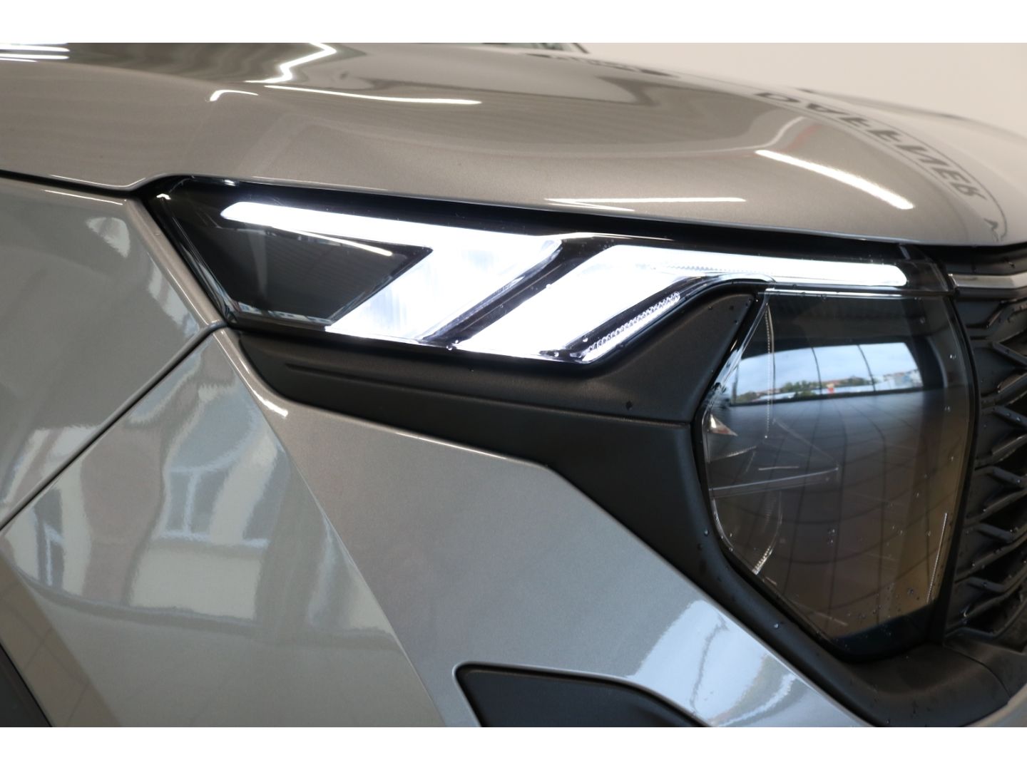 Fahrzeugabbildung Ford Tourneo Courier Active Navi ACC DAB SHZ LenkradH