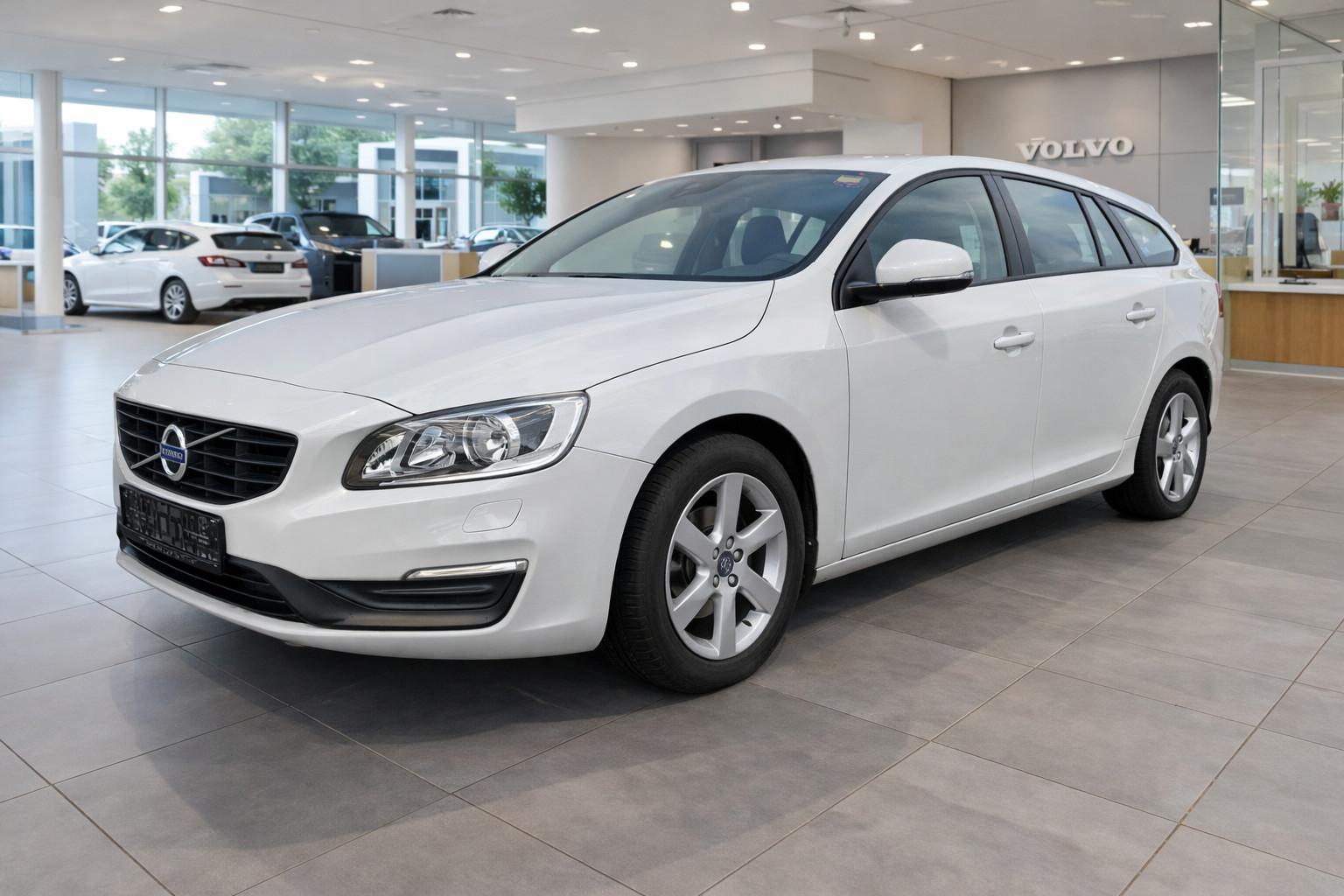 Volvo V60 1.5 Aut. - LEDER + NAVI + XENON + AHK