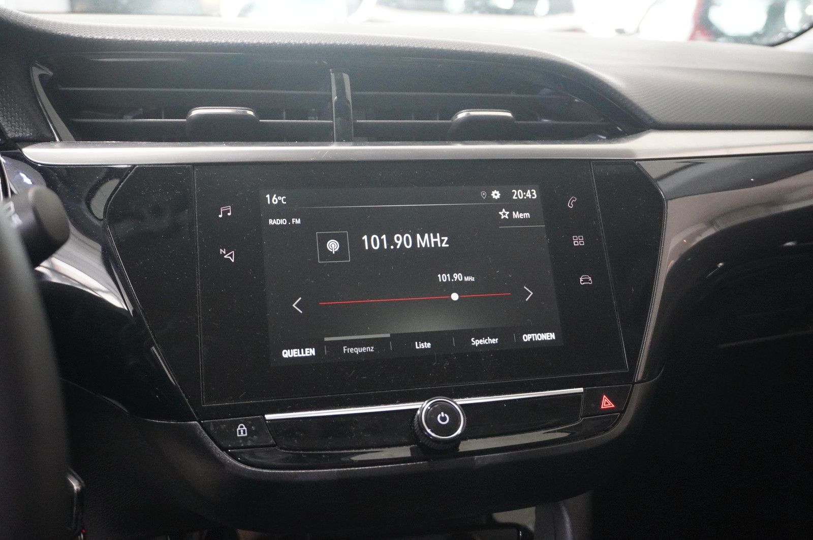 Fahrzeugabbildung Opel Corsa F 1.2T ELEGANCE NAVI/LED/KAMERA/VIRT./DAB+