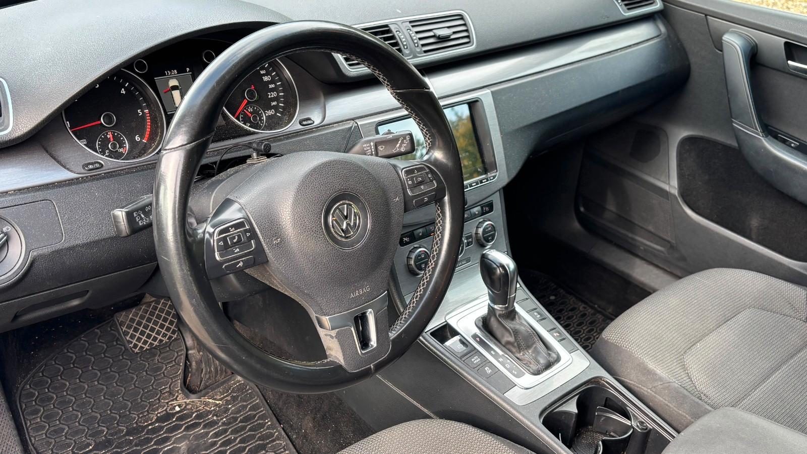 Volkswagen Passat 2014 — photo 10