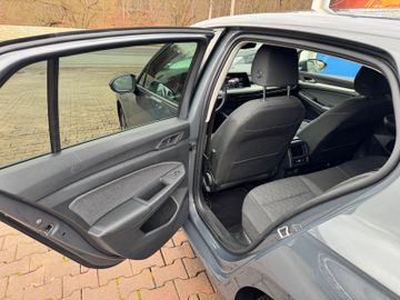 Bild 19 VW Golf VIII Lim MOVE*LED*KAMERA*StHz*NANI*