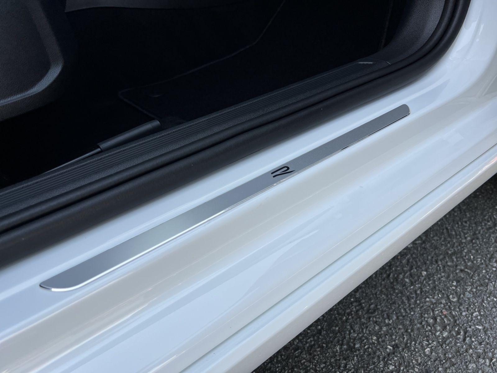 Taigo R-Line 1.5 TSI DSG AHK*Navi*Kamera