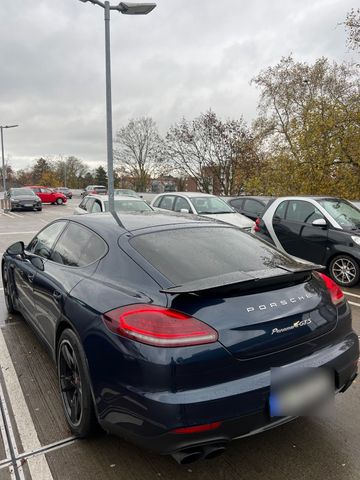 Porsche Panamera GTS