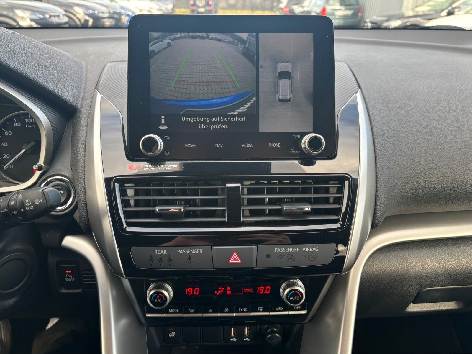 Fahrzeugabbildung Mitsubishi Eclipse Cross PHEV PLUS