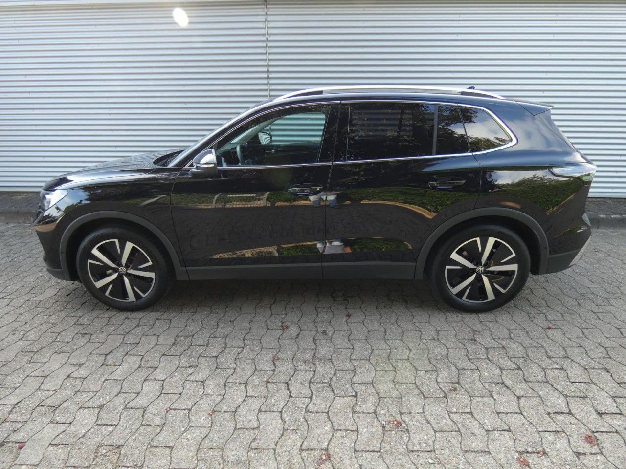 Volkswagen Tiguan 1.5 eTSI DSG Elegance LED-Matrix Navi AHK foto 10