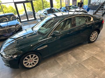 MYAUTOCENTER – Gebraucht- und Jahreswagen mit Werkstattservice in Pfaffenhofen Jaguar XE Pure *LED*Keyless*2-Zonen*Tempo*Navi*
