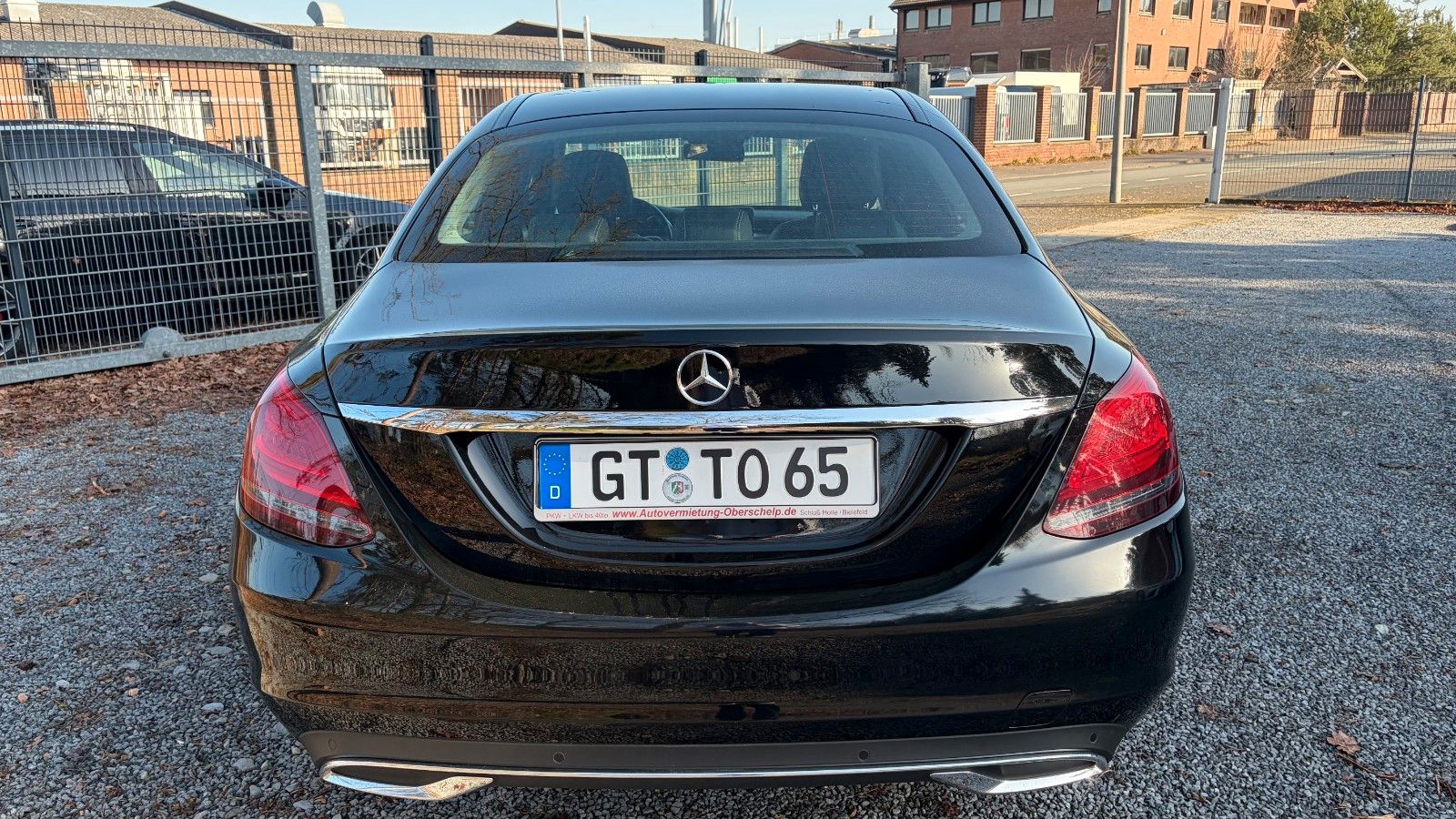 Fahrzeugabbildung Mercedes-Benz Limousine  Buisiness Pkus