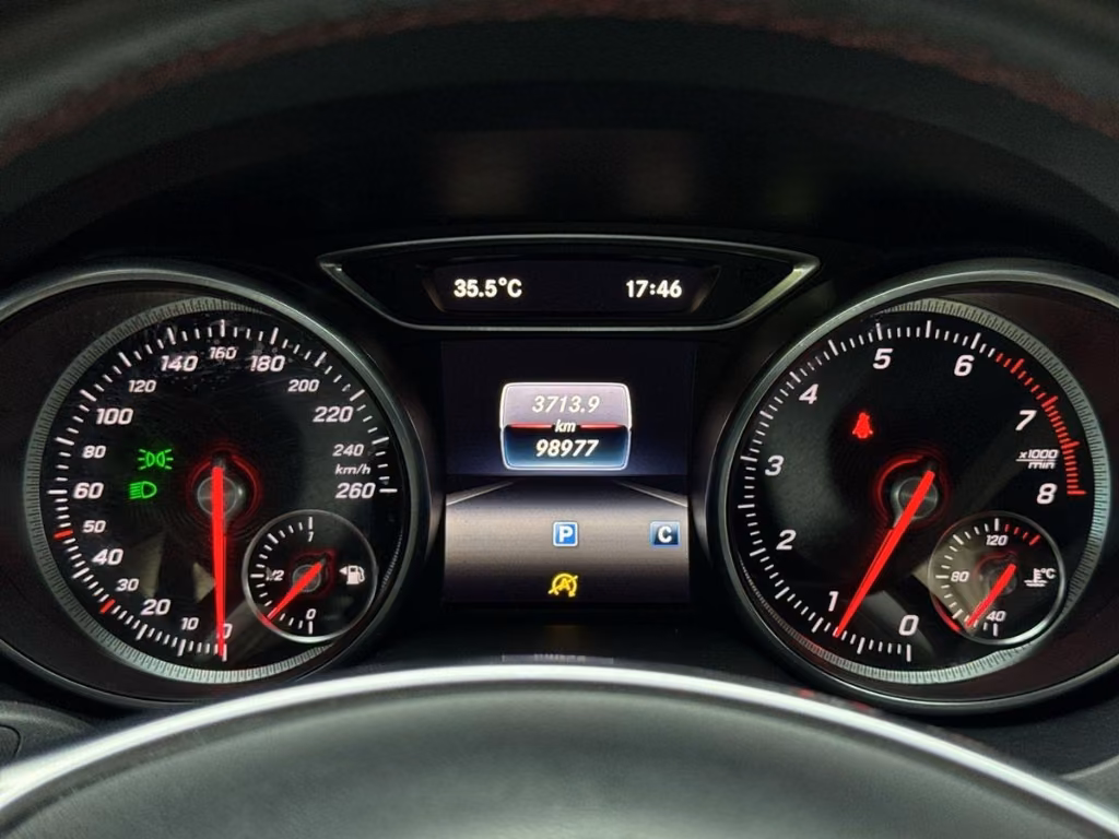 Mercedes-Benz CLA 250 NightPaket AMG-Line Magno Lack