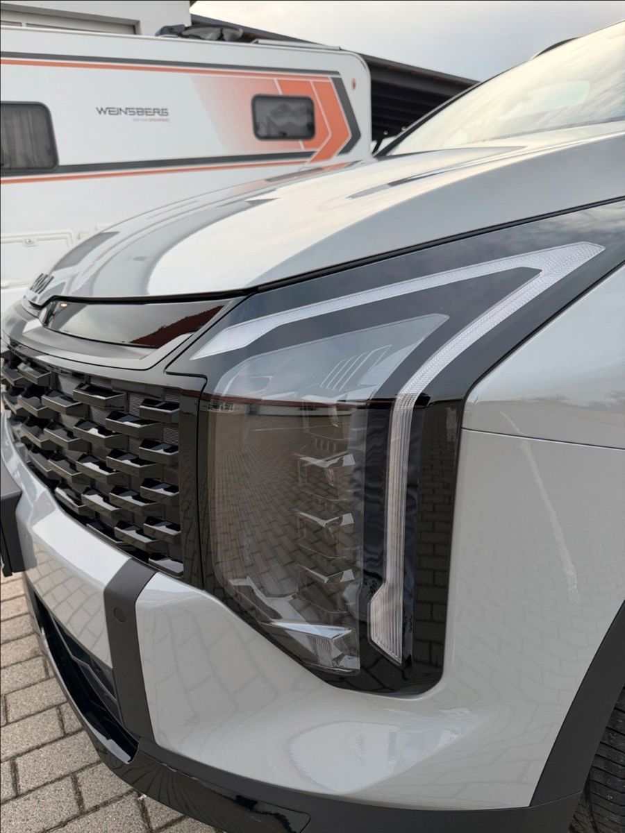Fahrzeugabbildung Kia SPORTAGE 1.6T 2WD DCT BLACK ED SD DRIVE