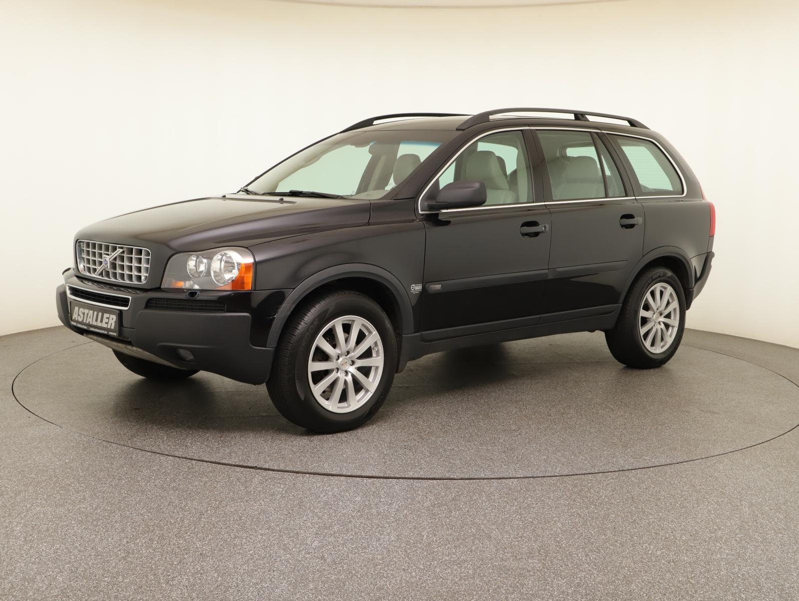 Volvo XC90 2.5 T AWD Momentum Leder+Parktr+SHZ+Tempom.