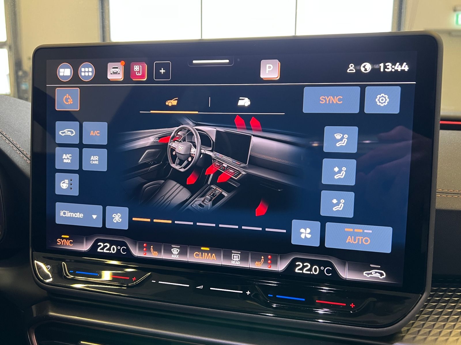 Fahrzeugabbildung CUPRA Formentor VZ 2.0 TSI DSG 4Drive *AHK, LED-Matrix