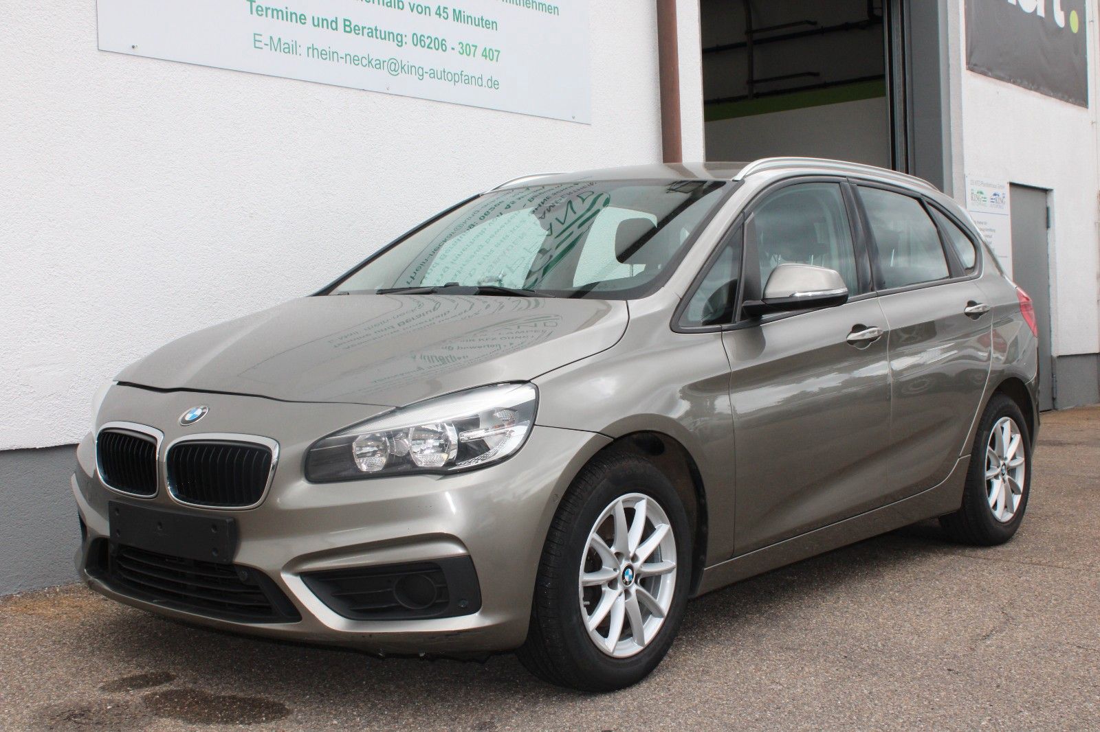 BMW 218 - 1