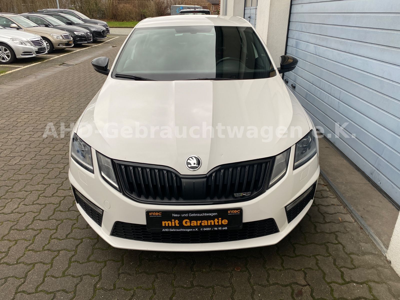Fahrzeugabbildung SKODA Octavia Limousine RS 4x4 Challenge 2.0 TDI DSG