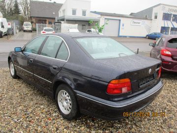 BMW 528 - 3
