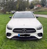 Mercedes-Benz E 220 d AMG 4MATIC T Autom.  Top gepflegt  - Mercedes-Benz E-Klasse: 7 Sitzer