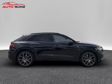 Audi Q8 - 9