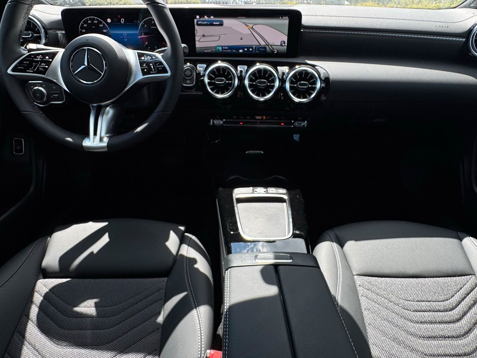Mercedes-Benz CLA 220 d Coupé Progressive Advanced Night Navi foto 15