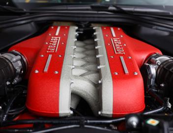 2018 Ferrari GTC4LUSSO — миниатюра 24