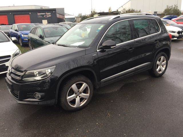 Volkswagen Tiguan  2,0  Sport & Style BMT 4Motion Panorama.