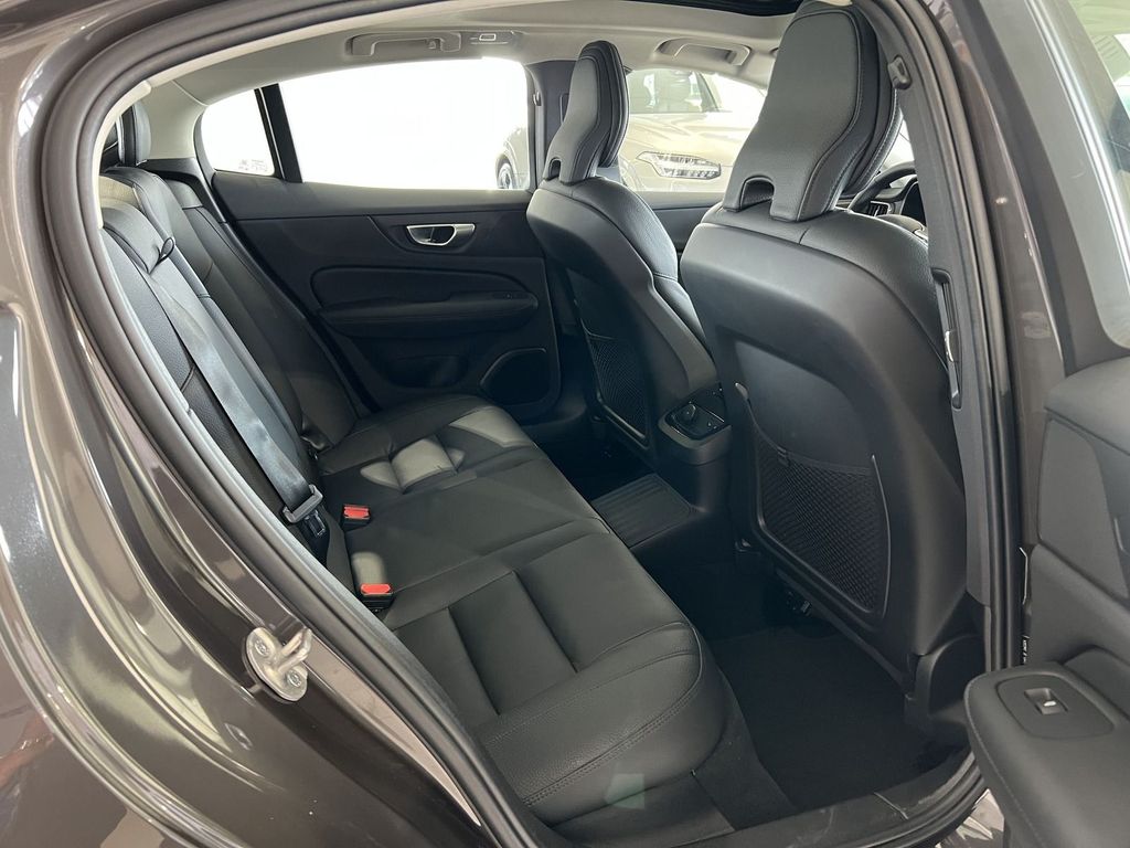 Volvo S60 T8 Ultimate Dark Recharge AWD 360° HeadUp
