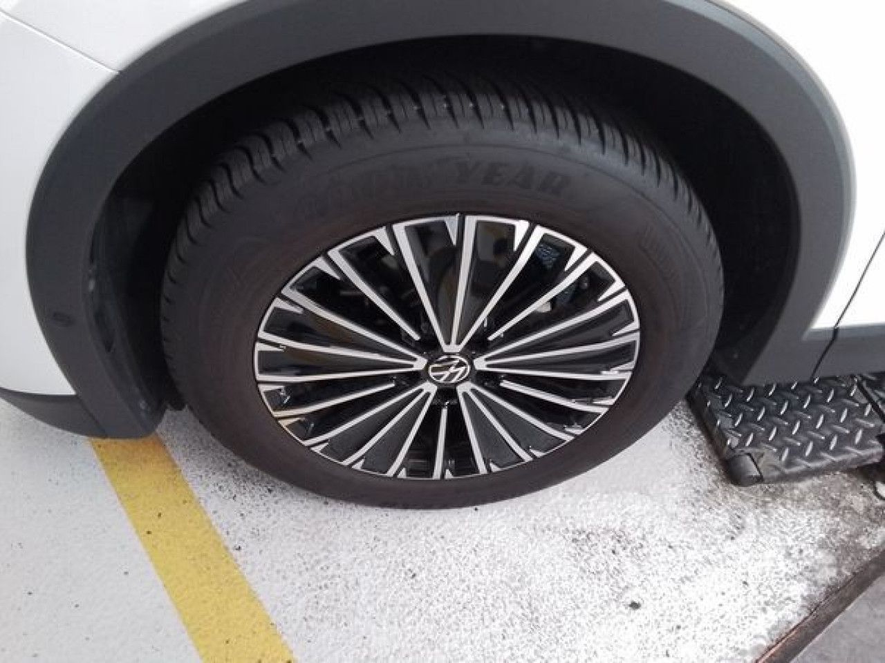 Volkswagen Tiguan - Bild 7