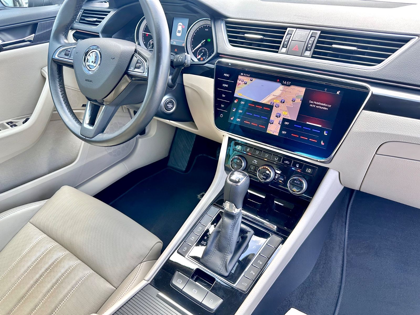 Fahrzeugabbildung SKODA SUPERB L&K 4x4*AHK+LEDER+DSG*MOD.2019*