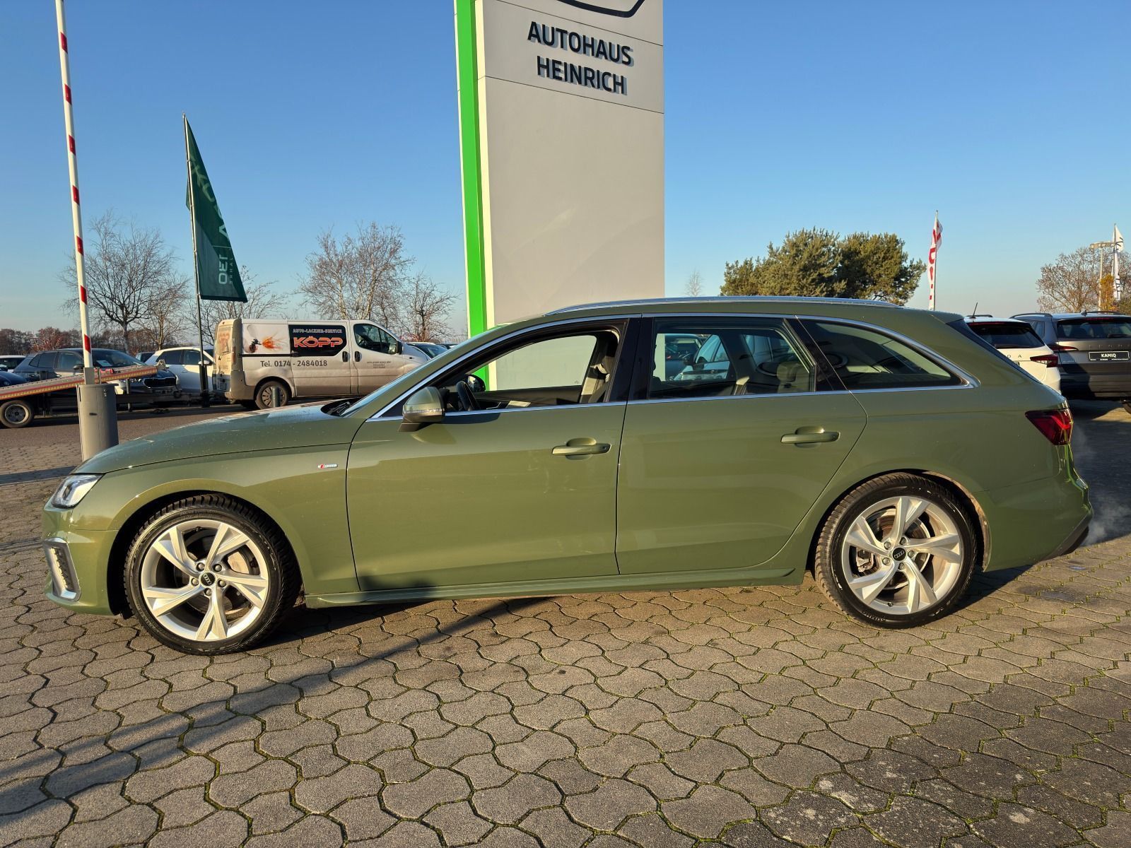 Fahrzeugabbildung Audi A4 Avant S line 204PS Stronic*LED*NAVI*Tour*Allw