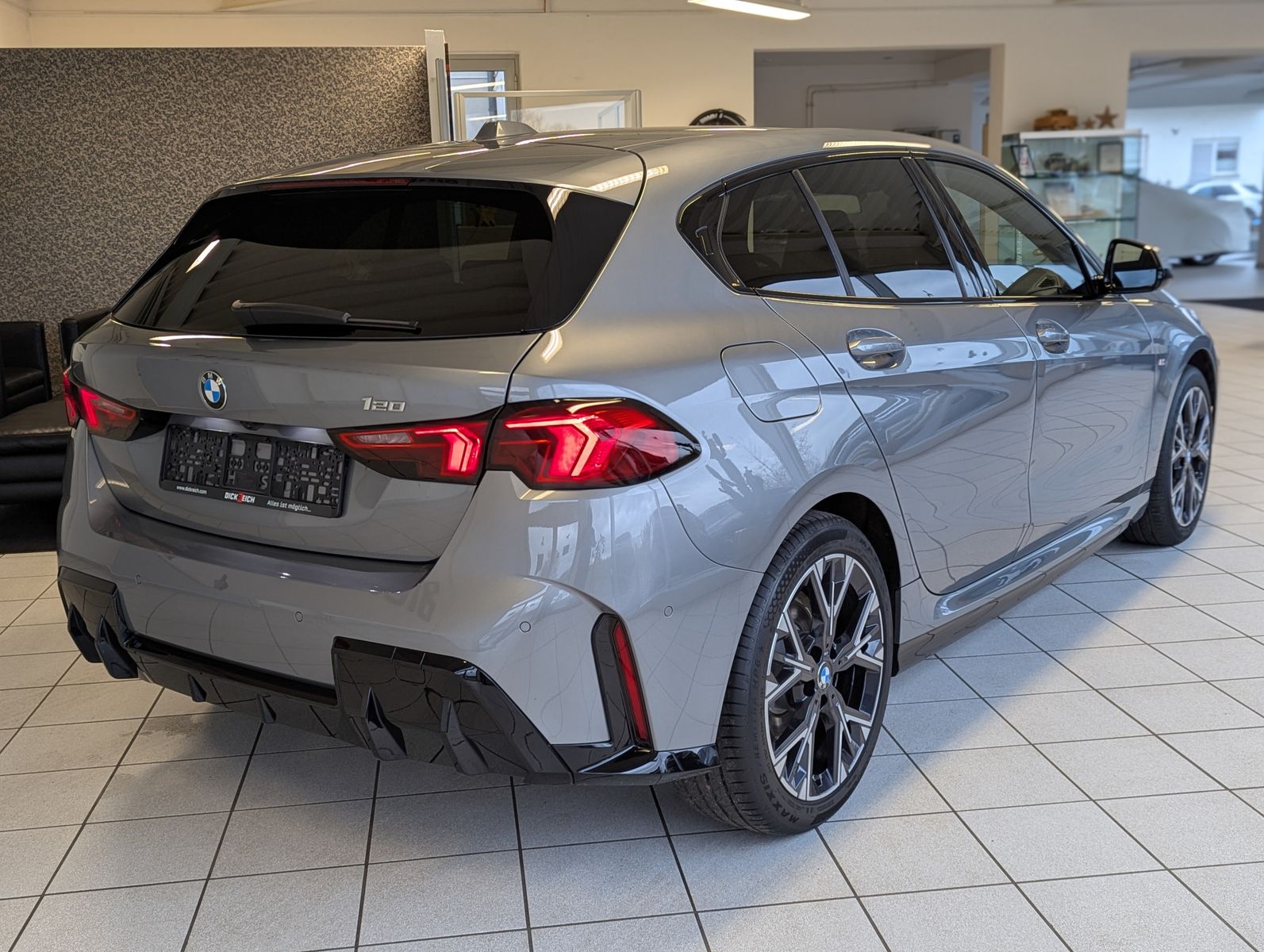 BMW 120 i M-Sport LED-Adaptiv AHK Kamera 18" - Image 7