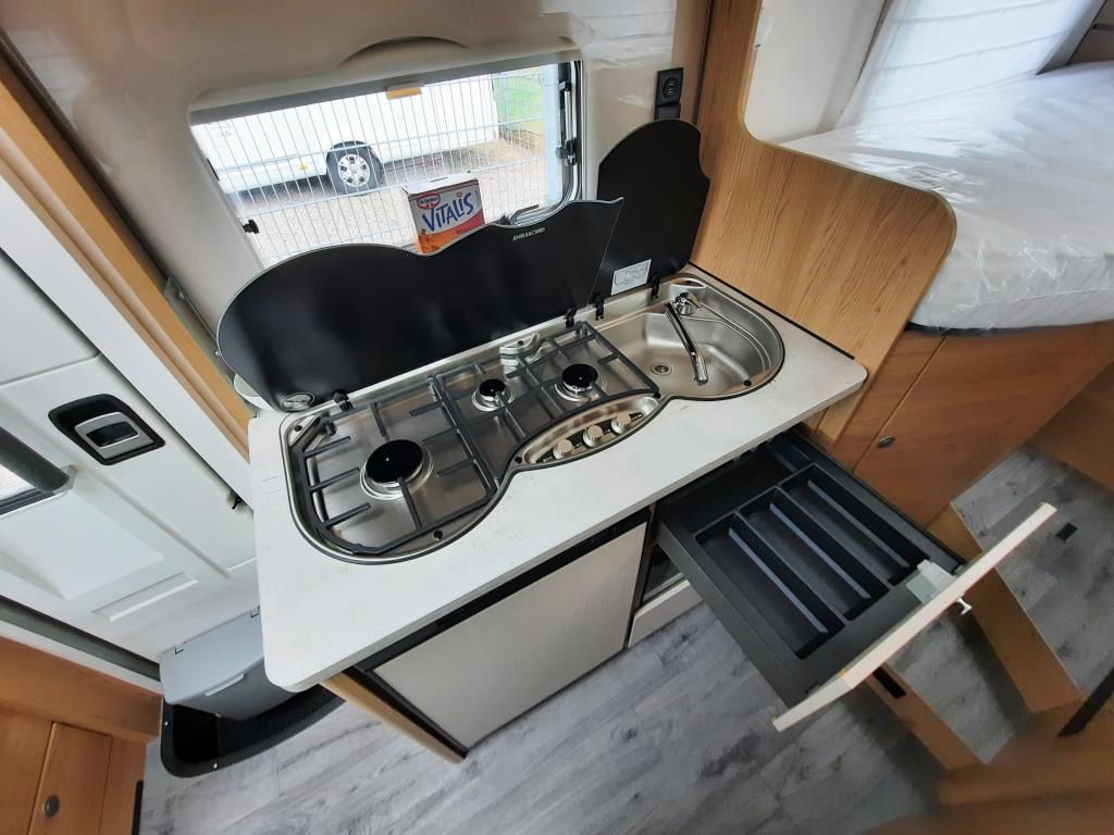 Fahrzeugabbildung LMC Cruiser V 643 70 Jahre Verfüg./Sparen Sie 6.476,