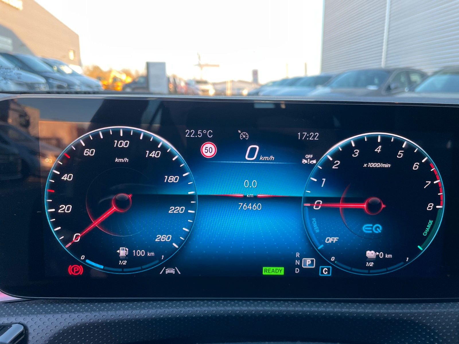 Fahrzeugabbildung Mercedes-Benz A 250e Limo+AMG+Ambiente+RFK+19Zoll+MBUX+LED+