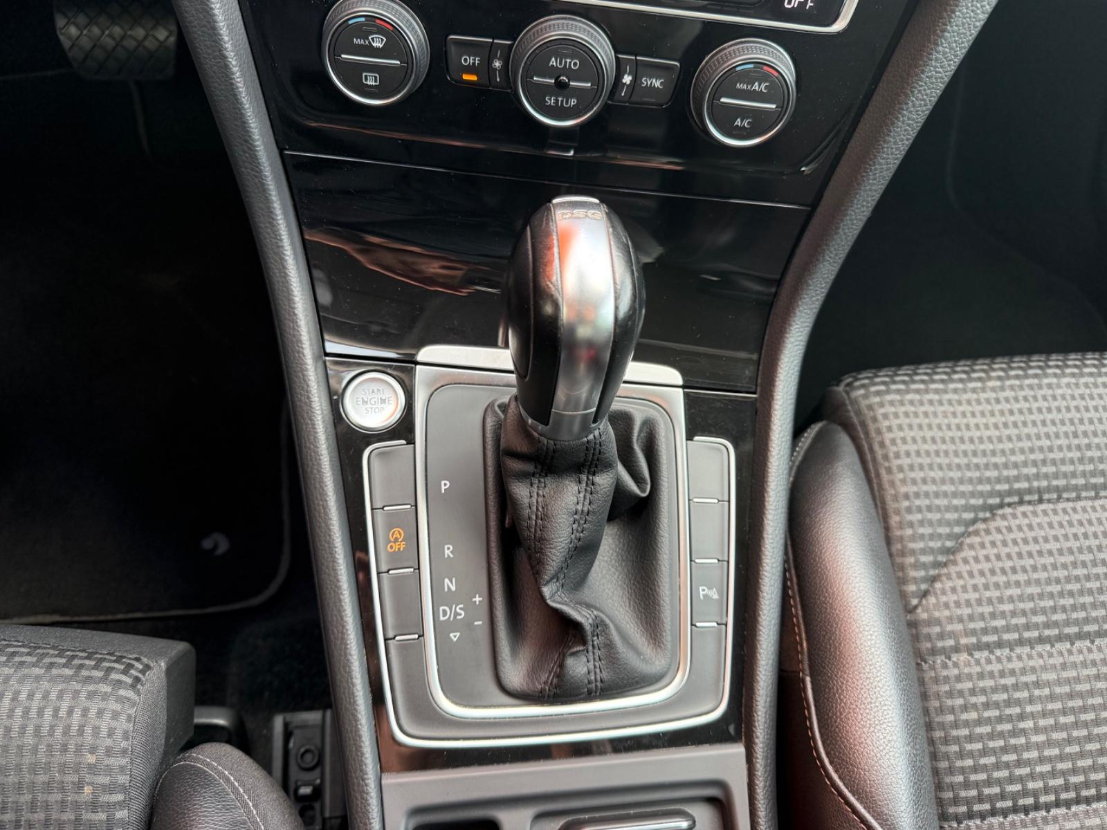 Volkswagen Golf VII Lim. Highline BMT=Leder-Kamera-AHK-=