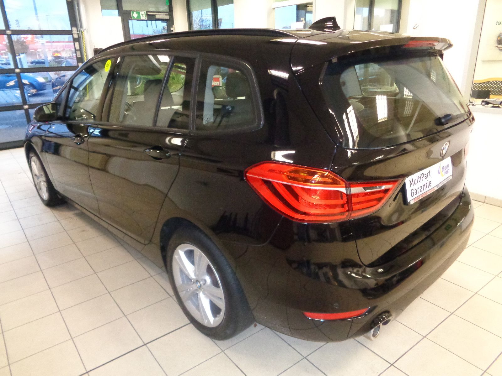 Fahrzeugabbildung BMW 218 Gran Tourer / PANO / KAMERA / NAVI/AUTOMATIK