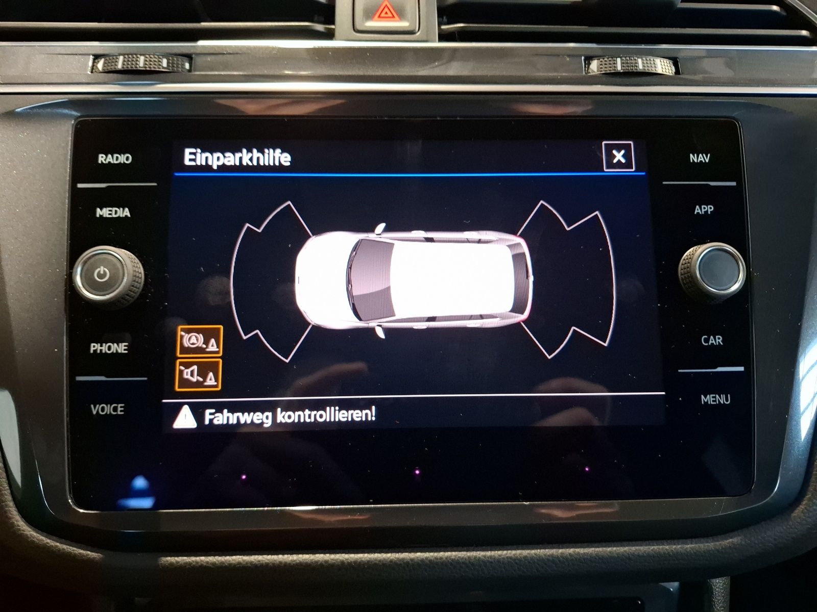 Fahrzeugabbildung Volkswagen Tiguan Allspace TSI Life LED APP AID ACC PDC SH