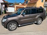 Mitsubishi Pajero 3,2 DI-D 4WD, TOP,  1. Hand, unfallfrei - Mitsubishi Pajero: 4.4