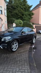 Mercedes-Benz GLE 350 d 4MATIC - - Mercedes-Benz GLE 350: Coupe