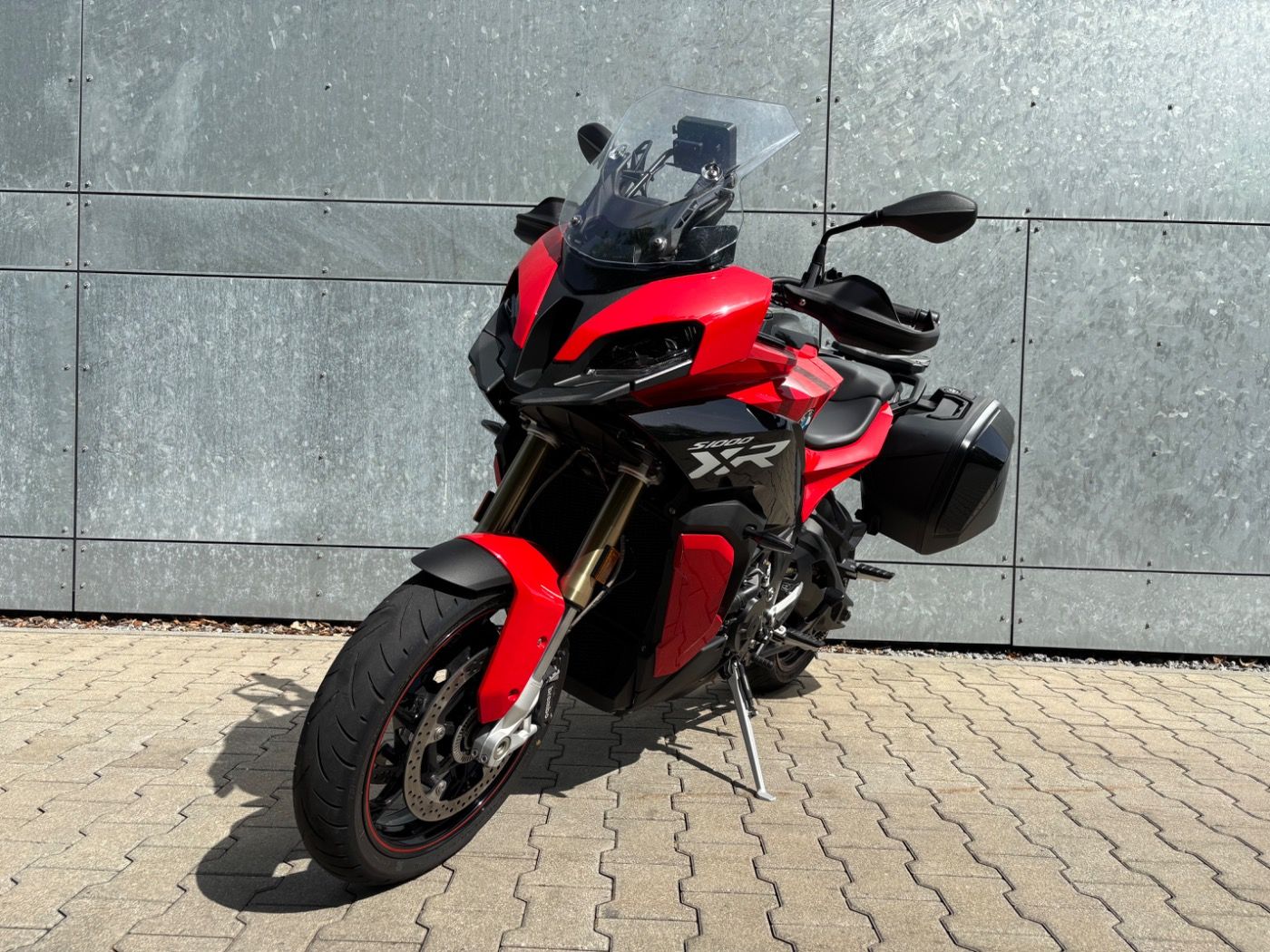 Fahrzeugabbildung BMW S 1000 XR Touren- und Dynamik Paket Seitenkoffer
