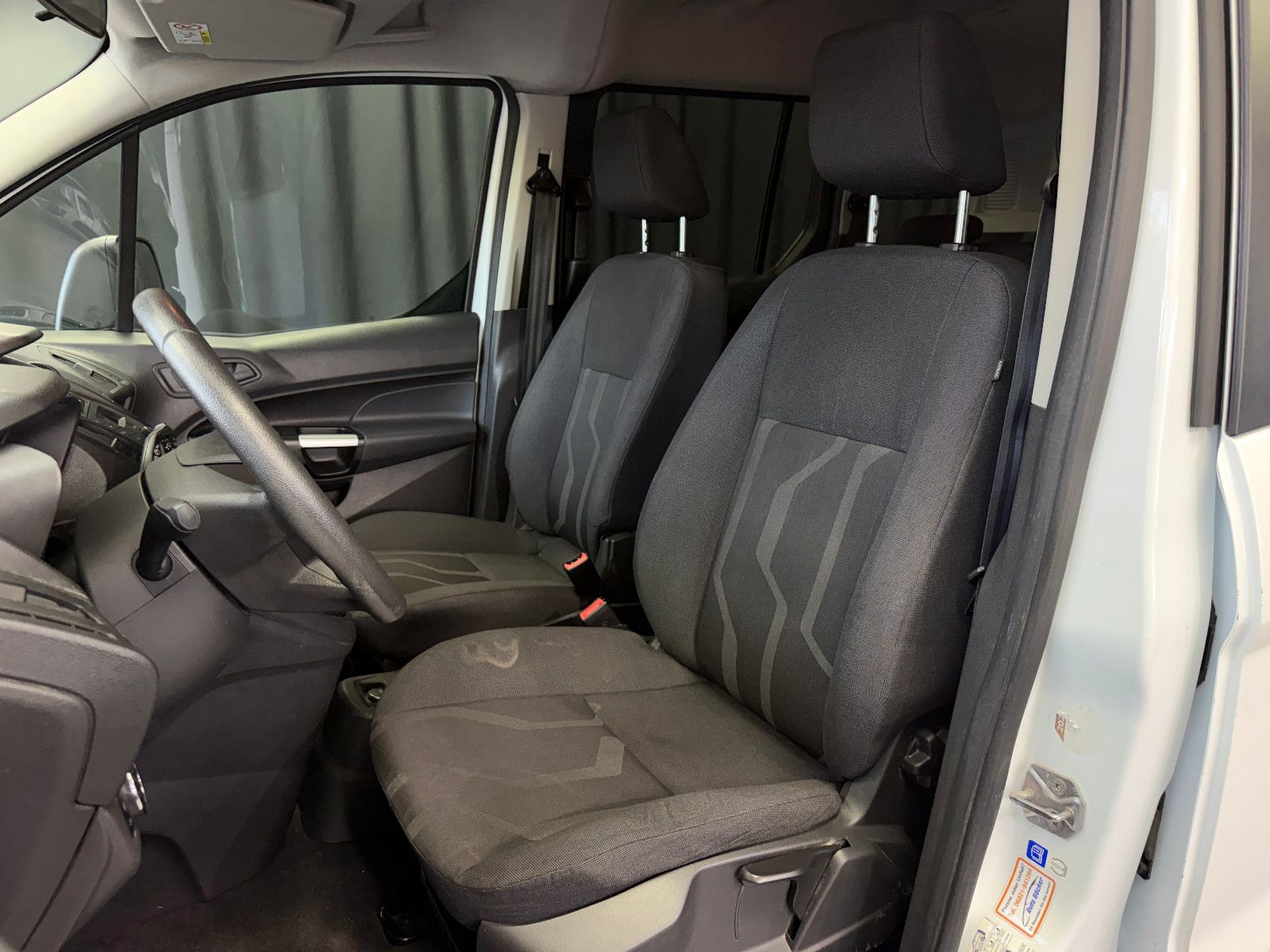 Fahrzeugabbildung Ford Tourneo Connect Trend|KLIMA|PDC