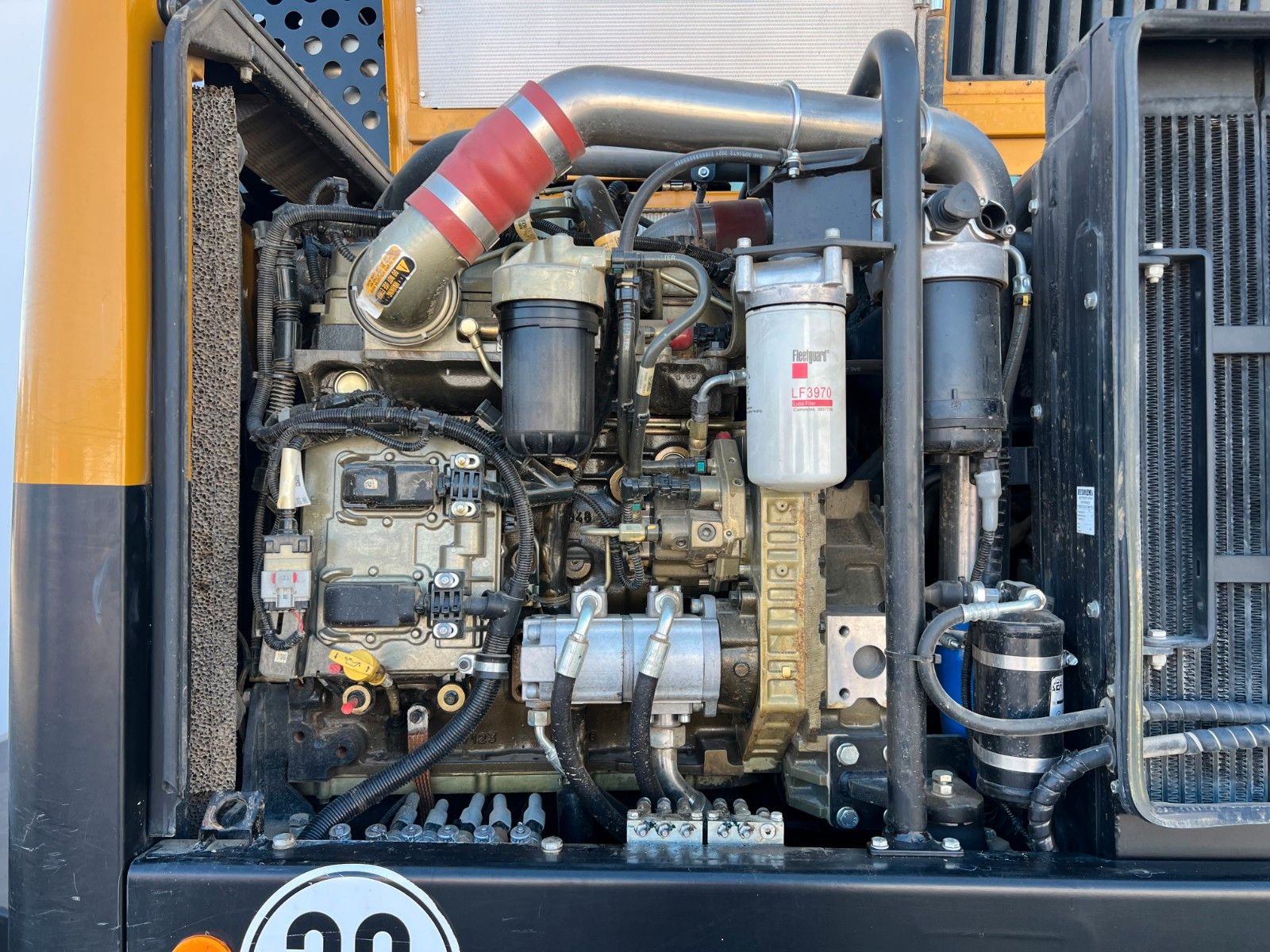 Fahrzeugabbildung Hydrema MX14G / OilQuick OQ65 / 4x Löffel / 1.655h /2022